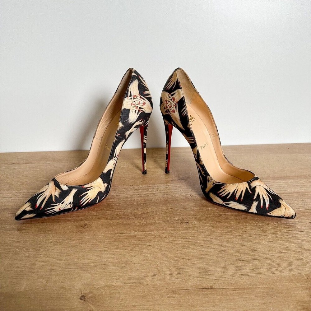 ❤️SOLD❤️Christian Louboutin Heels - Picture 5 of 15
